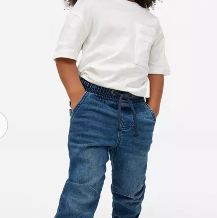 TU BOY JEANS WITH RUBBER  MOUTH